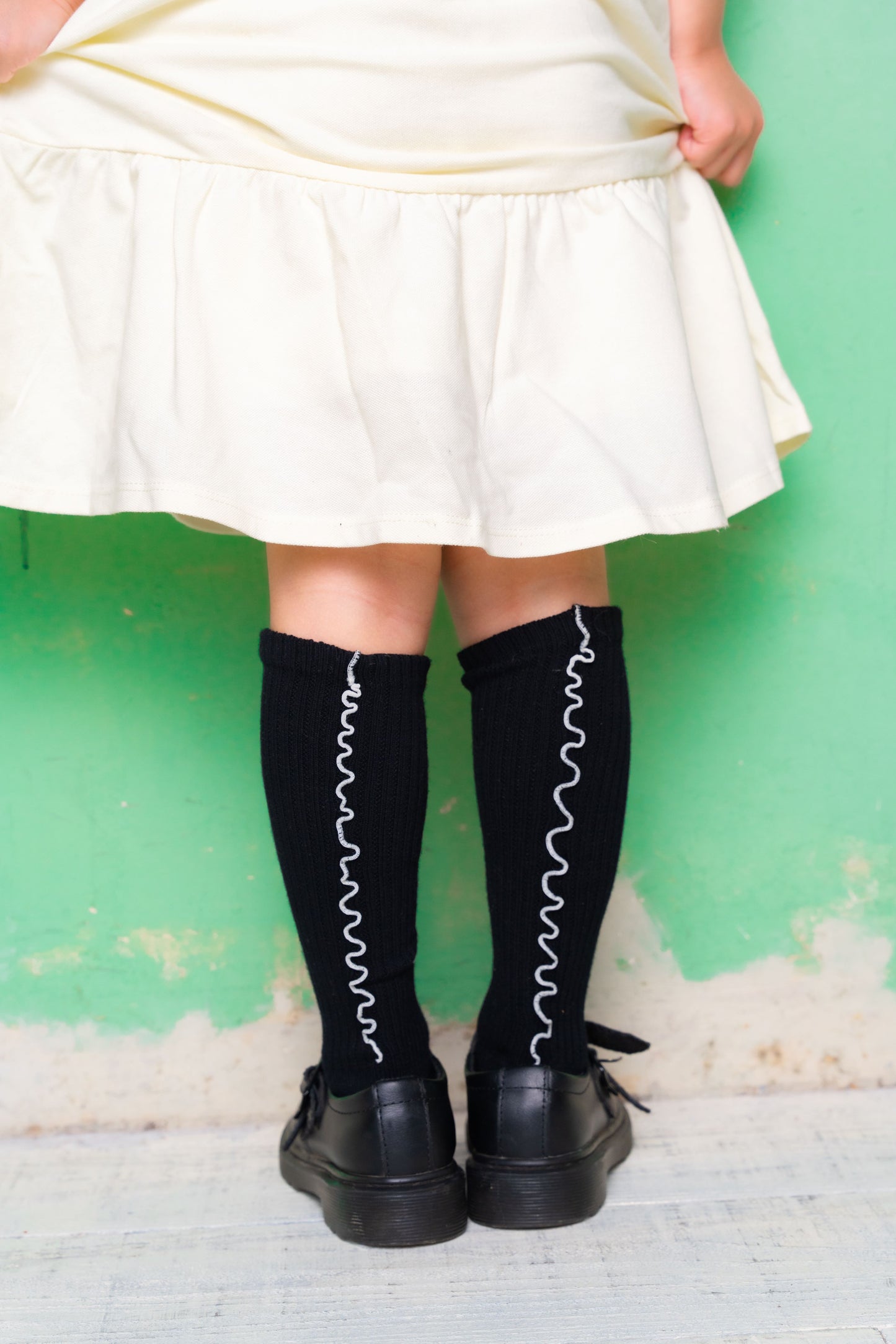 mellow ribbed high socks/ ブラック×オフホワイト