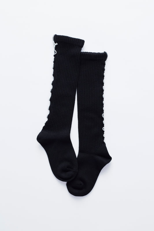 mellow ribbed high socks/　ブラック×オフホワイト